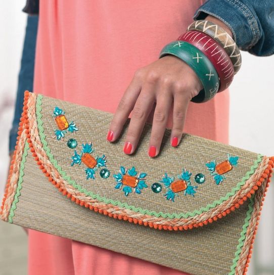 Retro Straw Clutch Bag Free sewing patterns Sew Magazine