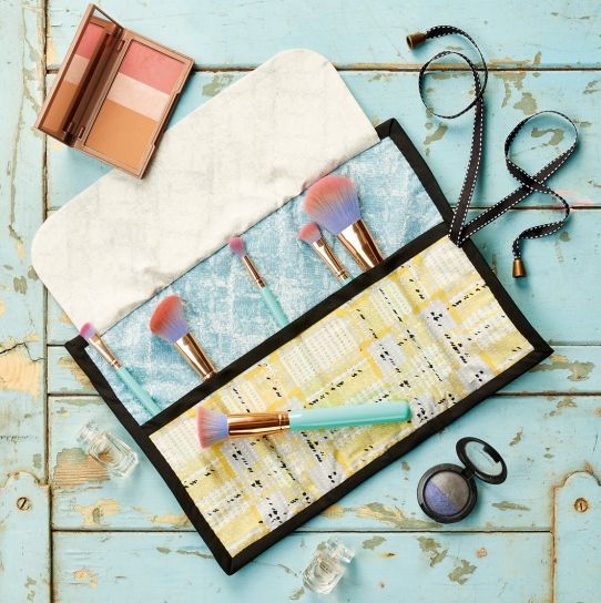 Brush holder Free sewing patterns Sew Magazine