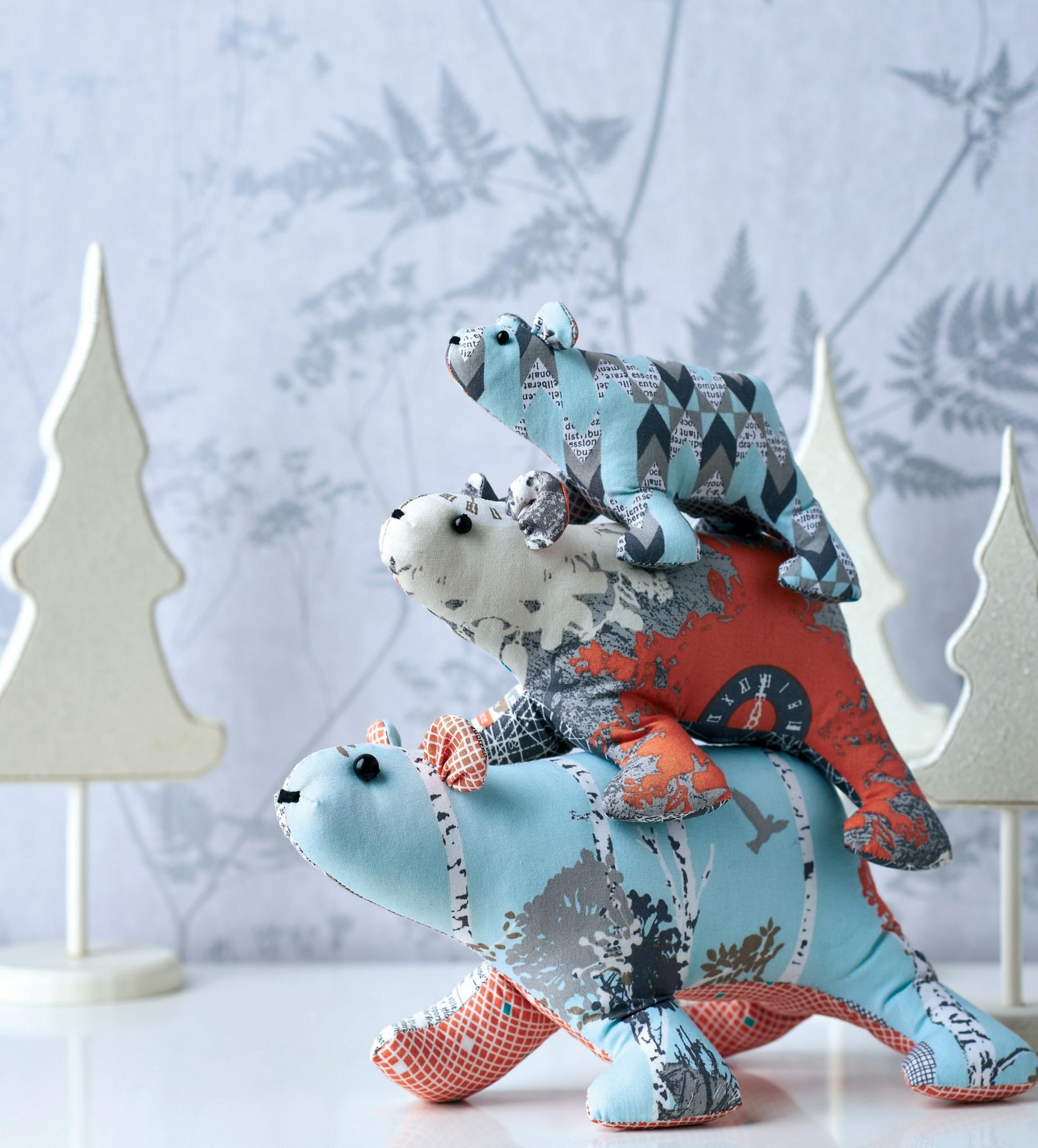 Polar bear family - Free sewing patterns - Sew Magazine