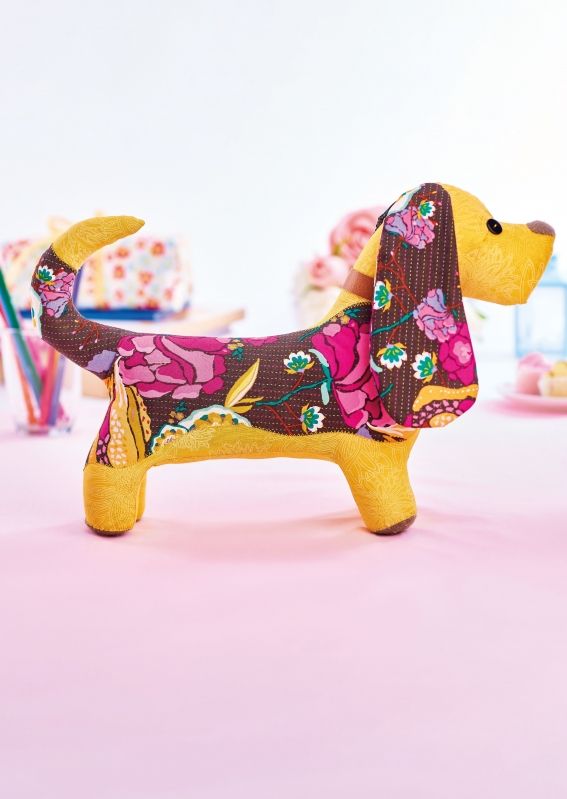 Sew 139 August 20 Flora the Basset Hound Sew 139 August 20 Flora the Basset Hound