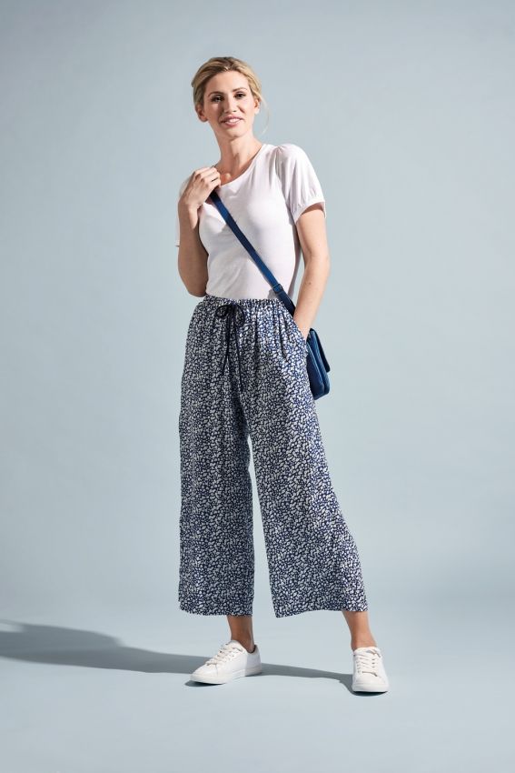 Sew 149 May 21 Wanda Culottes Sew 149 May 21 Wanda Culottes