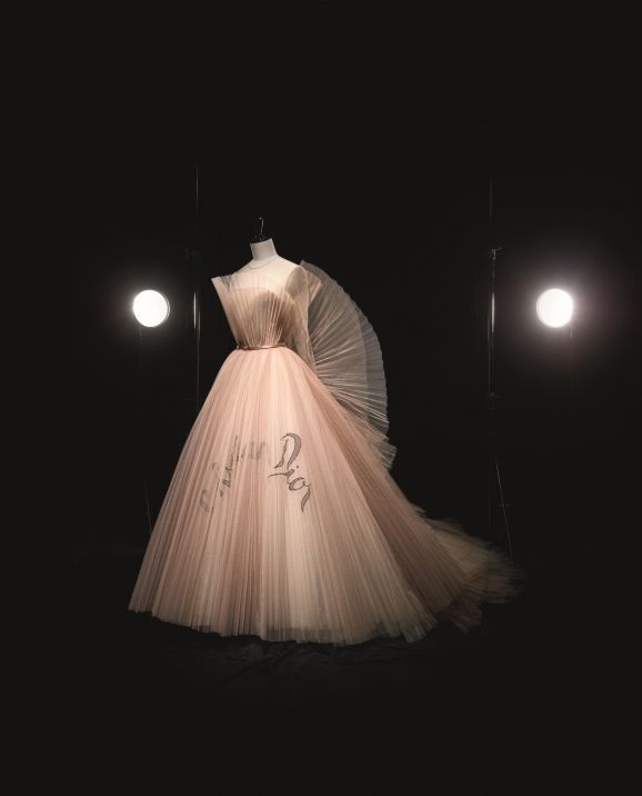 Christian Dior: Designer of Dreams Christian Dior: Designer of Dreams