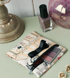 Makower Compact Mirror and Purse Makower Compact Mirror and Purse