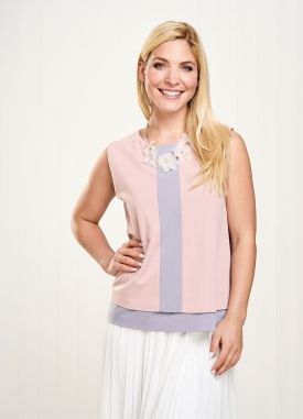 Two-Tone Layered Top Two-Tone Layered Top