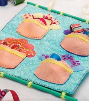 Applique Cupcake Wall Hanging