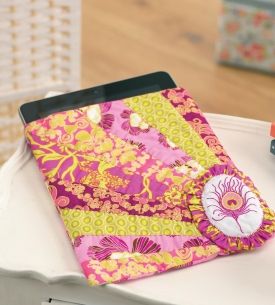 Art Gallery Fabrics Tablet Case