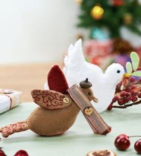 Broderie Anglais White Dove and Embroidered Bird Decorations Broderie Anglais White Dove and Embroidered Bird Decorations