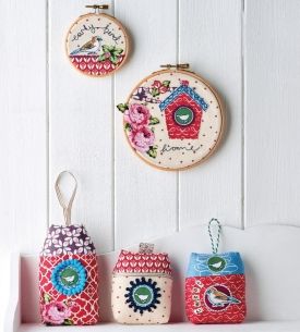 Birdhouse and hoop set Birdhouse and hoop set