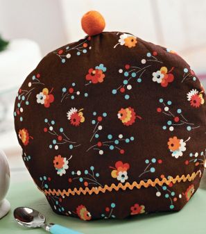 Christmas Pudding Tea and Floral Egg Cosy