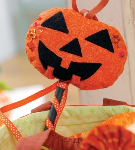 Halloween Pumpkin Treat Bag and Wand