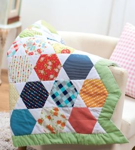 Honeycomb Moda Happy-Go-Lucky Hexagon Quilt Honeycomb Moda Happy-Go-Lucky Hexagon Quilt