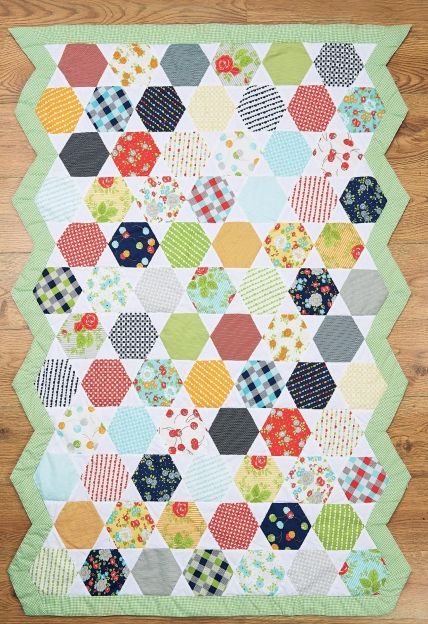 Honeycomb Moda Happy-Go-Lucky Hexagon Quilt