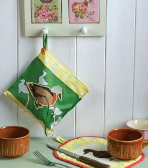 Farmyard-themed Oven Gloves Pot Holder and String Dispenser