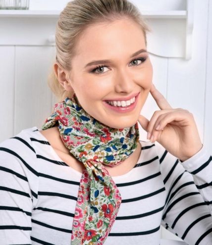 Liberty shawl top