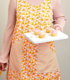 Mobius Apron