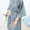 No-pattern dressing gown