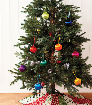 Christmas Patchwork Tree Skirt Sewing Pattern