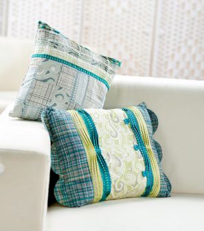 Enveloped-Back Pintuck Cushions