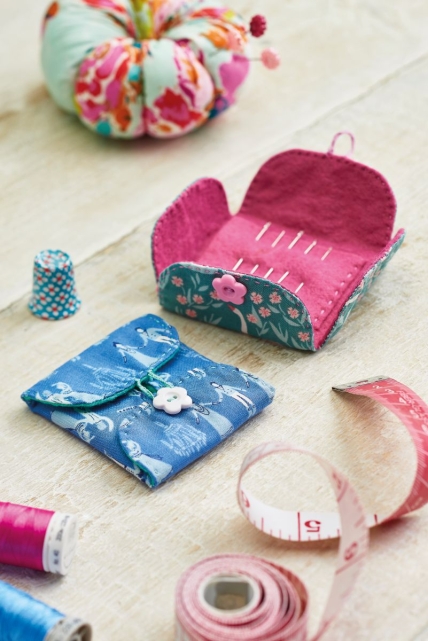 Quick and Simple Needle Case - Free sewing patterns - Sew Magazine