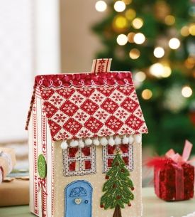 Scandi House Christmas Mantelpiece Decoration Scandi House Christmas Mantelpiece Decoration