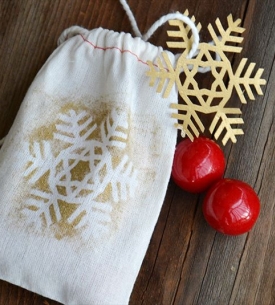 Cricut Snowflake Gift Bag