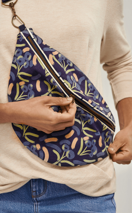Simple Crossbody Zipped Bag Sewing Pattern