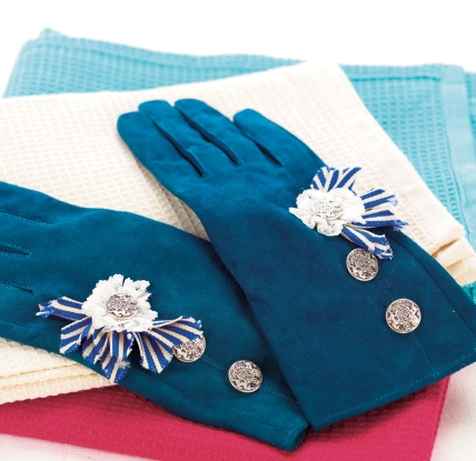Make embellished gloves