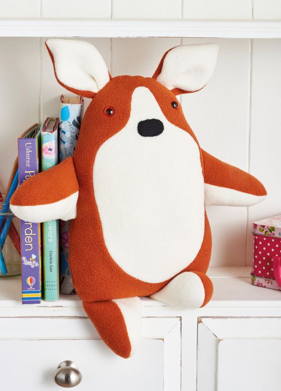 Sew 134 Mar 20 Cuddly Corgi