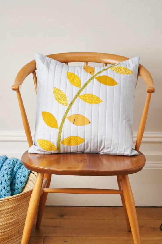  Sew 132 Jan 20 Floral Leaf Cushion