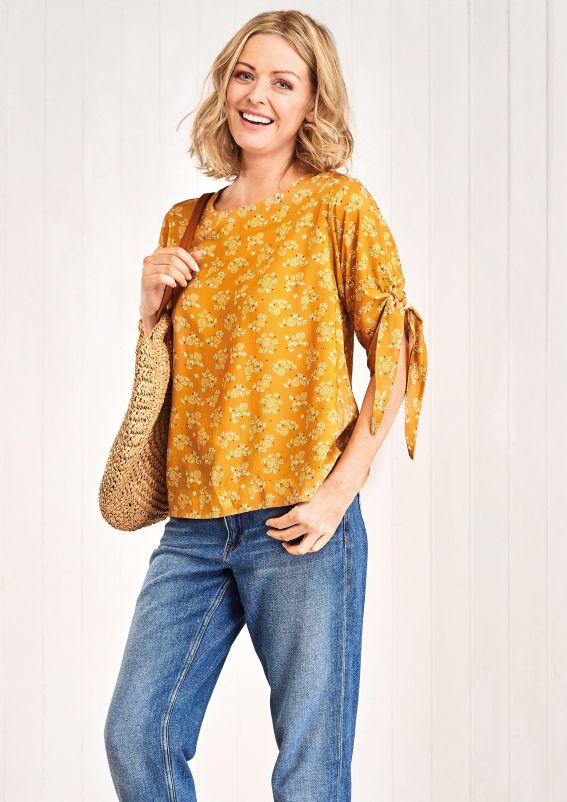 Sew 124 Jun 19 Penelope Top Sew 124 Jun 19 Penelope Top