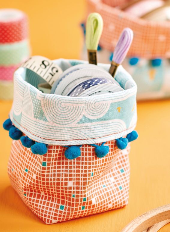 Sew 121 Mar 19 Pom-Pom Pots Sew 121 Mar 19 Pom-Pom Pots