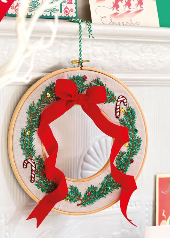 Sew 130 Nov 19 Embroidered Wreath