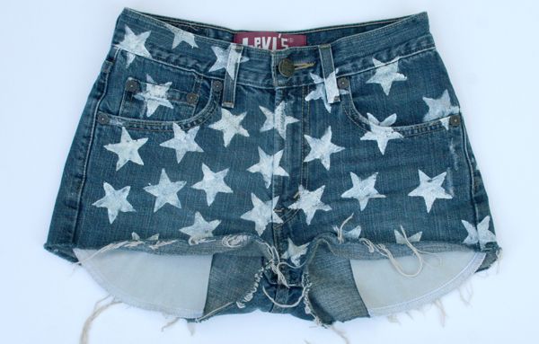 DIY star stencil shorts