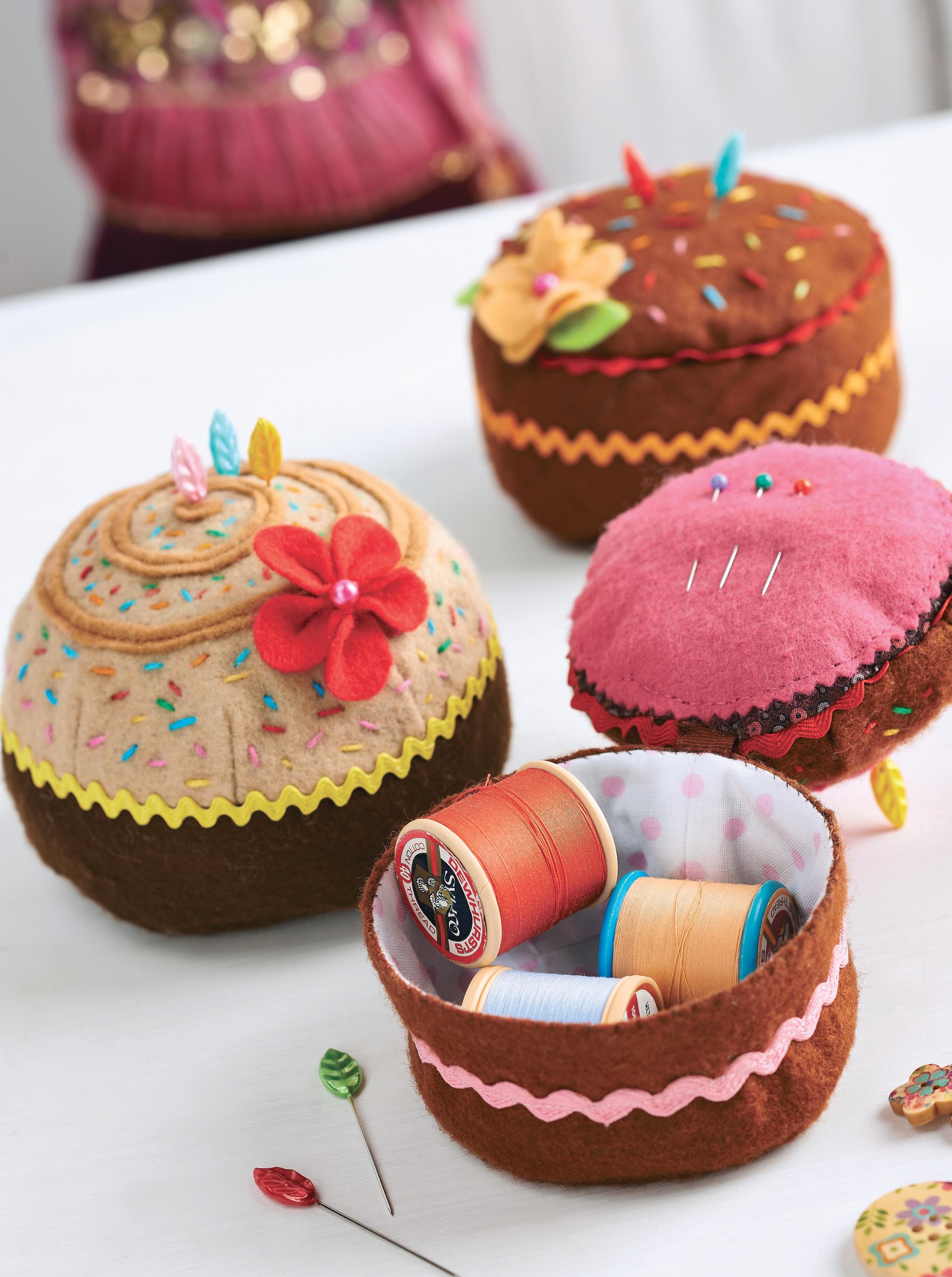 Make a cake themed pin cushion