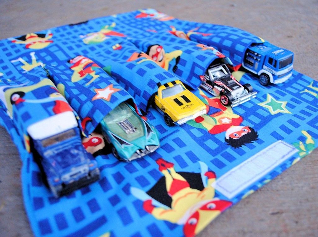 Sew a travel car carrier for kids 