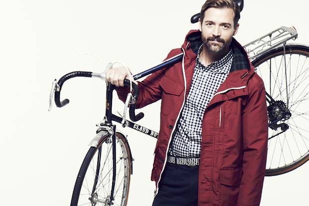 http://www.standard.co.uk/fashion/from-bike-to-boardroom-how-to-dress-for-your-morning-commute-9118523.html