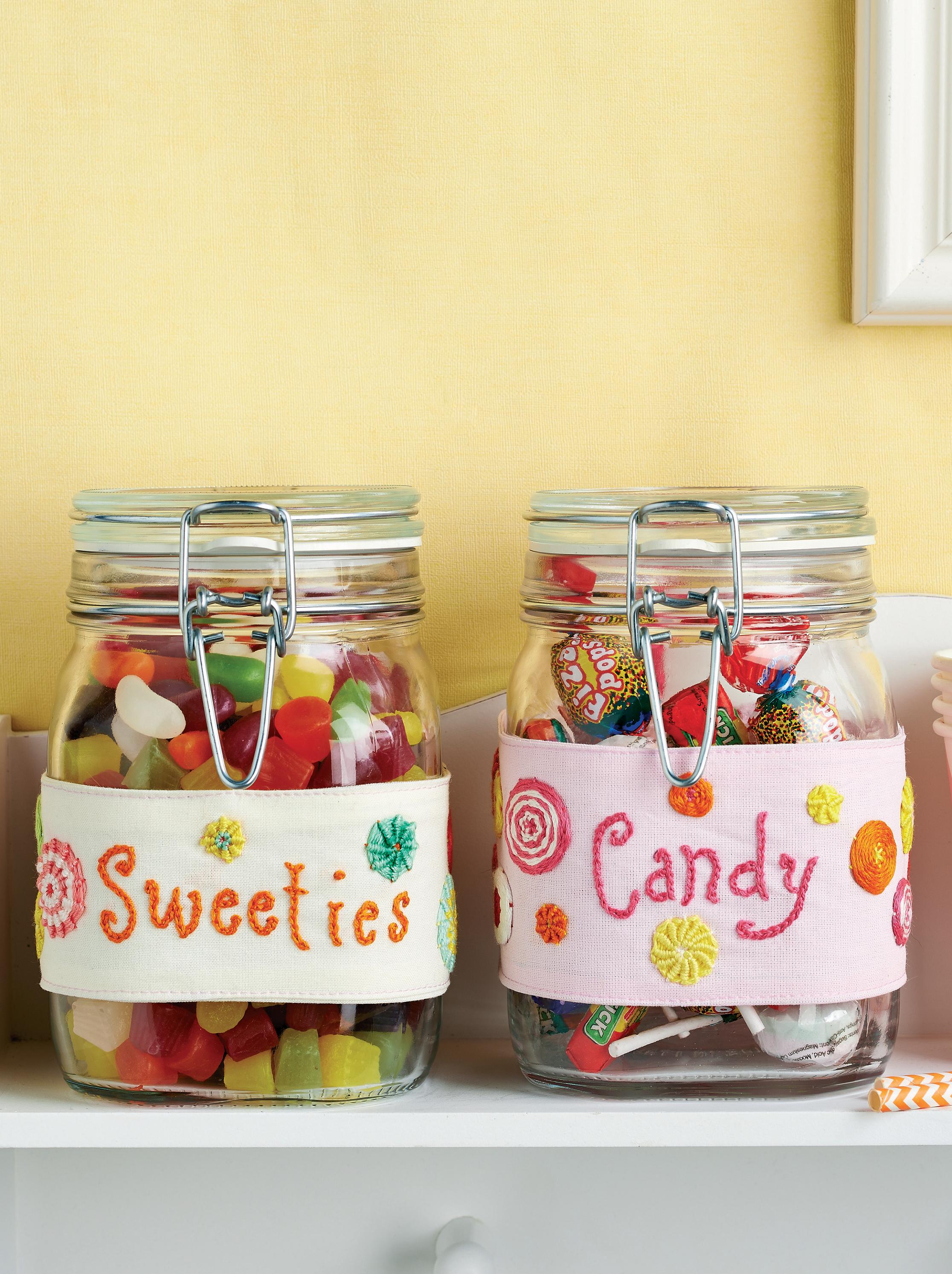 Embroidered Sweetie Jar Labels - Free sewing patterns - Sew Magazine