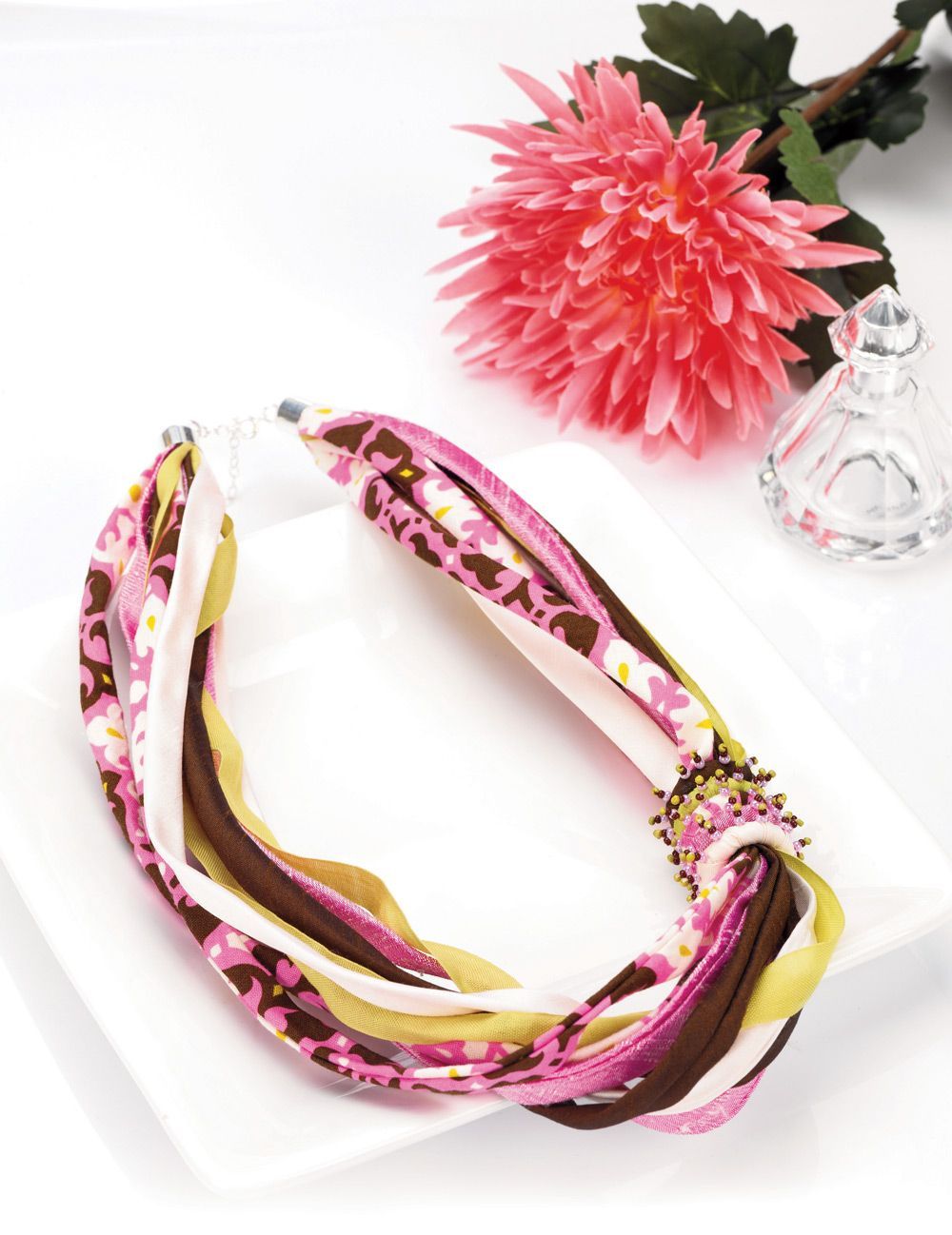 Fabric jewellery Free sewing patterns Sew Magazine